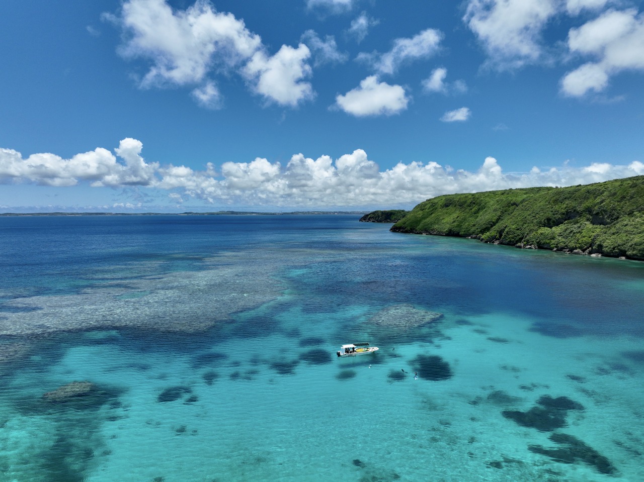 沖縄の離島、伊良部島のSUP ＆ シュノーケルガイド Bonito（ボニート）｜おまかせコースの伊良部の海あそび風景画像